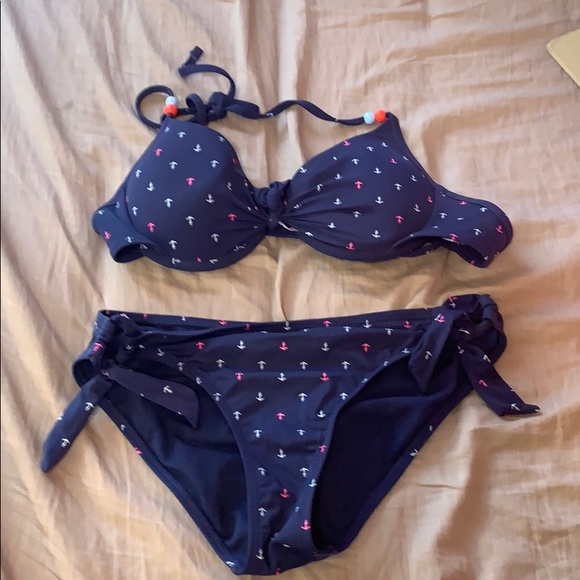 Bathing suit